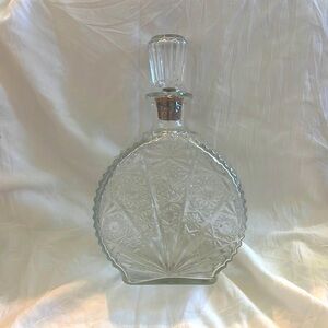Vintage anchor hocking decanter